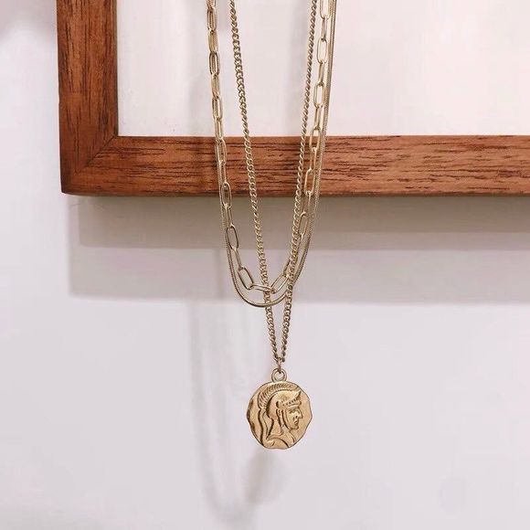 C Jewelry - 18K Gold Plated Multi-layered Snake Paperclip Chain Knight Coin Necklace